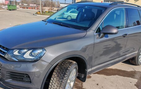 Volkswagen Touareg III, 2011 год, 2 500 000 рублей, 2 фотография