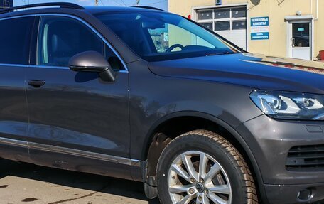 Volkswagen Touareg III, 2011 год, 2 500 000 рублей, 6 фотография