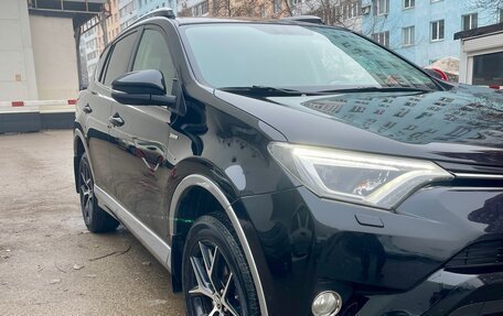 Toyota RAV4, 2016 год, 2 670 000 рублей, 6 фотография