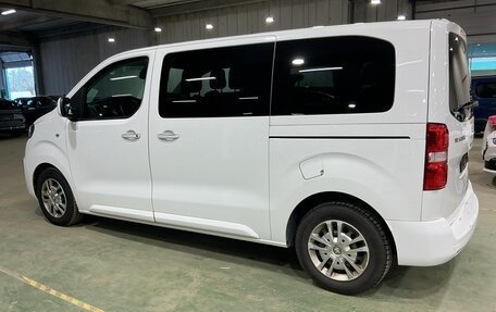 Peugeot Traveller I, 2020 год, 2 379 000 рублей, 3 фотография