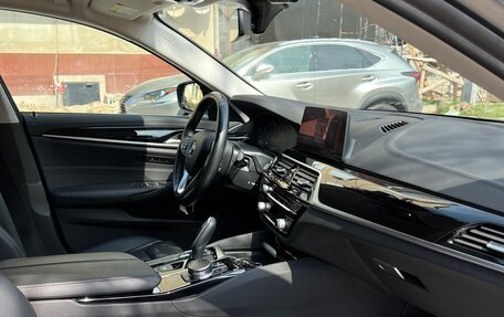 BMW 5 серия, 2019 год, 2 300 000 рублей, 7 фотография