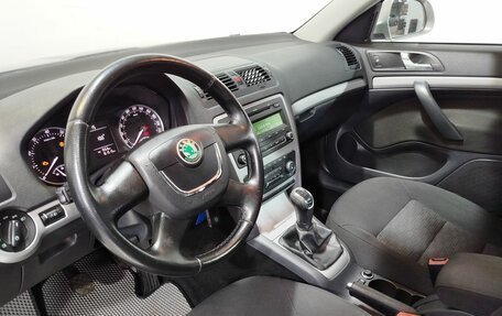 Skoda Octavia, 2012 год, 890 000 рублей, 21 фотография