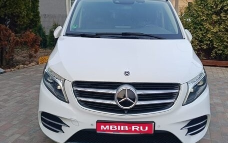 Mercedes-Benz V-Класс, 2018 год, 5 200 000 рублей, 1 фотография