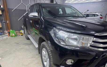 Toyota Hilux VIII, 2015 год, 2 900 000 рублей, 1 фотография