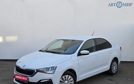 Skoda Rapid II, 2021 год, 1 790 000 рублей, 1 фотография