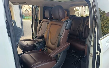 Mercedes-Benz V-Класс, 2018 год, 5 200 000 рублей, 7 фотография