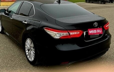 Toyota Camry, 2019 год, 2 450 000 рублей, 2 фотография