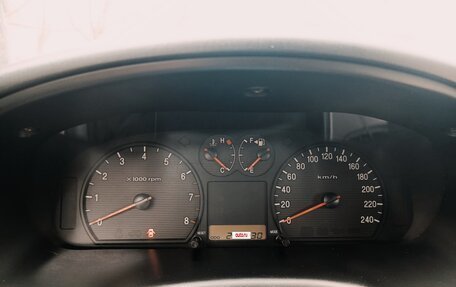 Hyundai Sonata IV рестайлинг, 2006 год, 350 000 рублей, 20 фотография