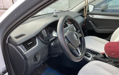 Skoda Octavia, 2017 год, 1 400 000 рублей, 17 фотография