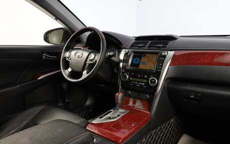 Toyota Camry, 2012 год, 2 099 000 рублей, 10 фотография