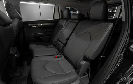 Toyota Highlander, 2025 год, 5 700 000 рублей, 10 фотография