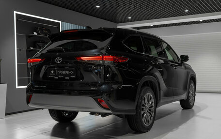 Toyota Highlander, 2025 год, 5 700 000 рублей, 26 фотография