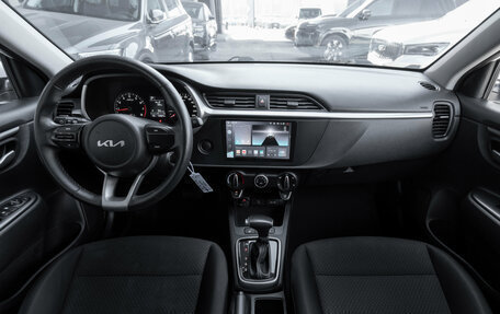 KIA Rio IV, 2022 год, 1 795 000 рублей, 8 фотография