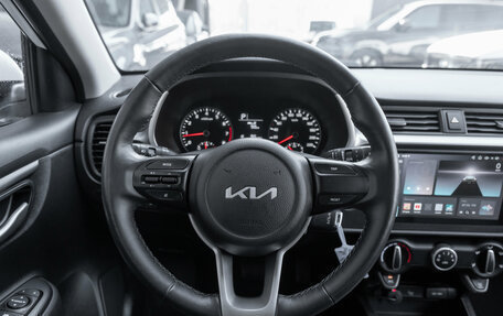 KIA Rio IV, 2022 год, 1 795 000 рублей, 10 фотография