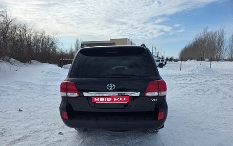 Toyota Land Cruiser 200, 2010 год, 3 700 000 рублей, 3 фотография