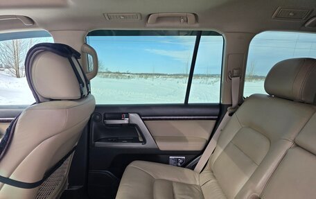 Toyota Land Cruiser 200, 2010 год, 3 700 000 рублей, 28 фотография