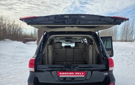 Toyota Land Cruiser 200, 2010 год, 3 700 000 рублей, 23 фотография