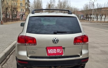 Volkswagen Touareg III, 2003 год, 950 000 рублей, 4 фотография