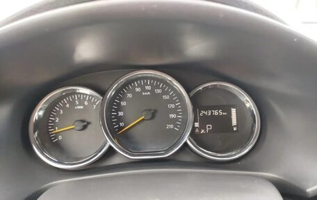 Renault Logan II, 2020 год, 795 000 рублей, 7 фотография