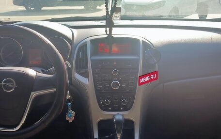 Opel Astra J, 2011 год, 620 000 рублей, 5 фотография