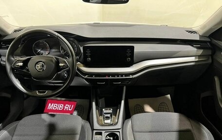 Skoda Octavia IV, 2021 год, 2 200 000 рублей, 12 фотография