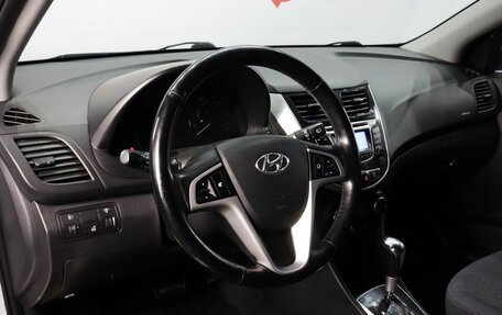 Hyundai Solaris II рестайлинг, 2013 год, 800 000 рублей, 7 фотография