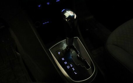 Hyundai Solaris II рестайлинг, 2013 год, 800 000 рублей, 17 фотография