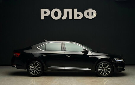 Skoda Superb III рестайлинг, 2025 год, 3 490 000 рублей, 5 фотография