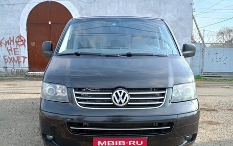Volkswagen Caravelle T5, 2007 год, 1 600 000 рублей, 1 фотография