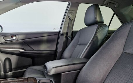 Toyota Camry, 2015 год, 1 835 000 рублей, 22 фотография