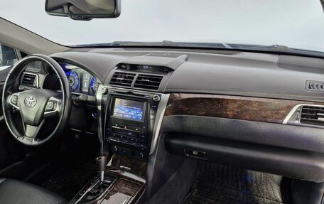 Toyota Camry, 2015 год, 1 835 000 рублей, 20 фотография