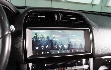 Jaguar F-Pace, 2016 год, 3 350 000 рублей, 15 фотография