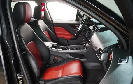 Jaguar F-Pace, 2016 год, 3 350 000 рублей, 8 фотография