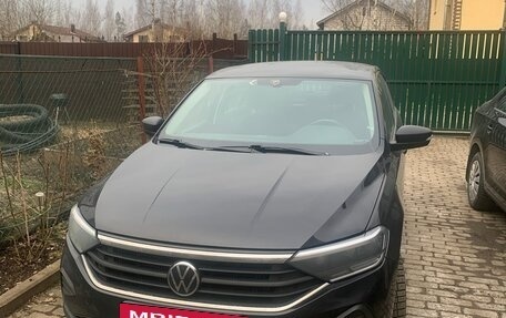 Volkswagen Polo VI (EU Market), 2020 год, 1 300 000 рублей, 2 фотография