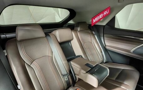 Lexus RX IV рестайлинг, 2022 год, 6 000 000 рублей, 16 фотография