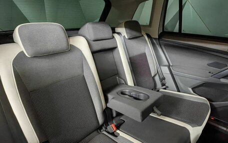 Volkswagen Tiguan II, 2019 год, 2 843 000 рублей, 17 фотография