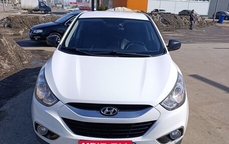 Hyundai ix35 I рестайлинг, 2012 год, 1 180 000 рублей, 2 фотография