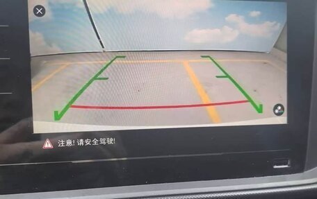 Volkswagen T-Cross I, 2023 год, 1 590 000 рублей, 9 фотография