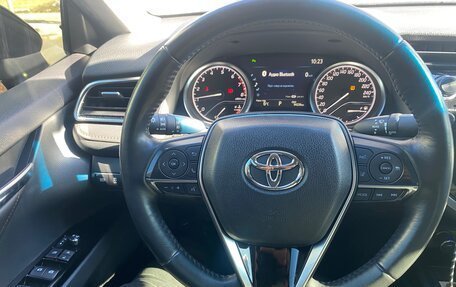 Toyota Camry, 2021 год, 2 830 000 рублей, 8 фотография