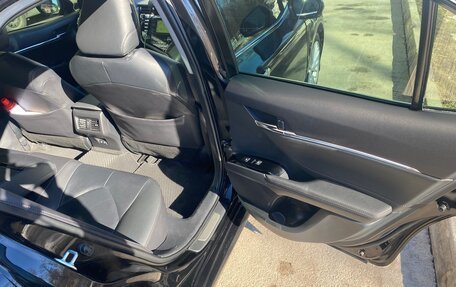 Toyota Camry, 2021 год, 2 830 000 рублей, 15 фотография