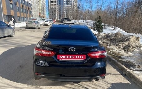 Toyota Camry, 2021 год, 2 830 000 рублей, 6 фотография