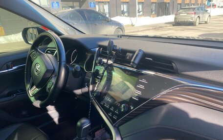 Toyota Camry, 2021 год, 2 830 000 рублей, 18 фотография