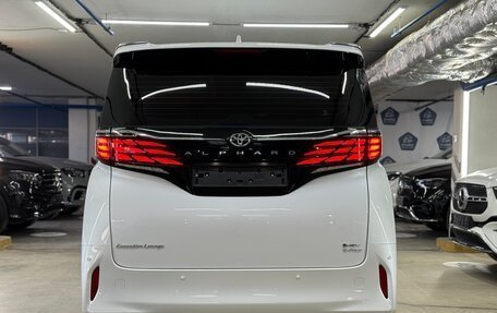Toyota Alphard, 2025 год, 12 199 000 рублей, 5 фотография