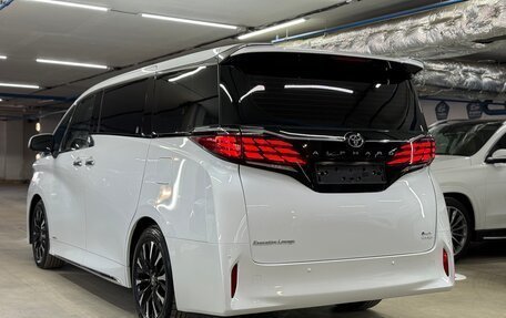 Toyota Alphard, 2025 год, 12 199 000 рублей, 4 фотография