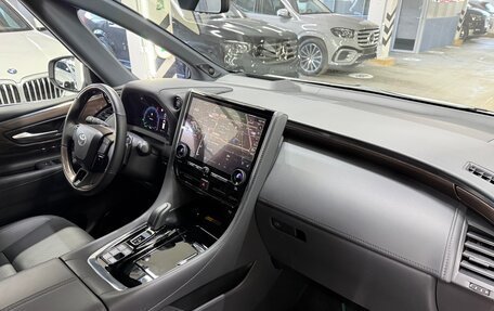 Toyota Alphard, 2025 год, 12 199 000 рублей, 27 фотография