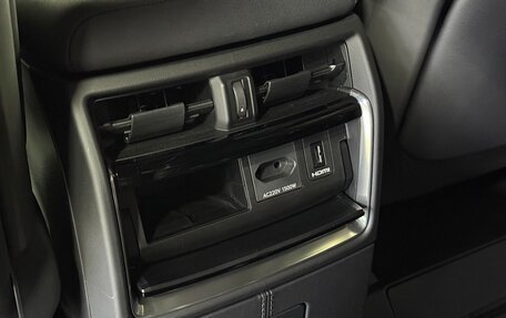 Toyota Alphard, 2025 год, 12 199 000 рублей, 21 фотография