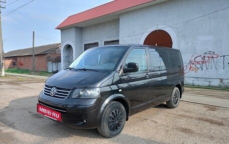 Volkswagen Caravelle T5, 2007 год, 1 600 000 рублей, 3 фотография