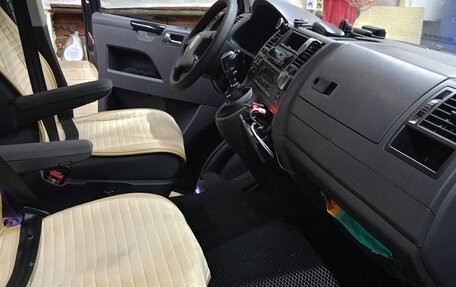 Volkswagen Caravelle T5, 2007 год, 1 600 000 рублей, 20 фотография