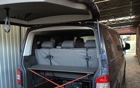 Volkswagen Caravelle T5, 2007 год, 1 600 000 рублей, 23 фотография