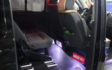 Volkswagen Caravelle T5, 2007 год, 1 600 000 рублей, 16 фотография